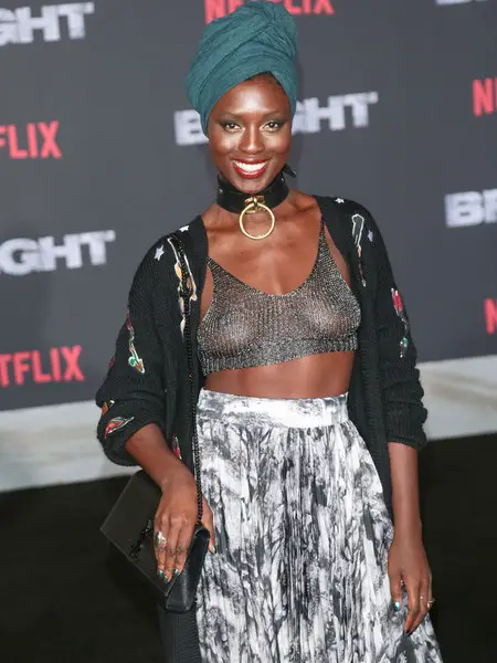 How tall is Jodie Turner-Smith?